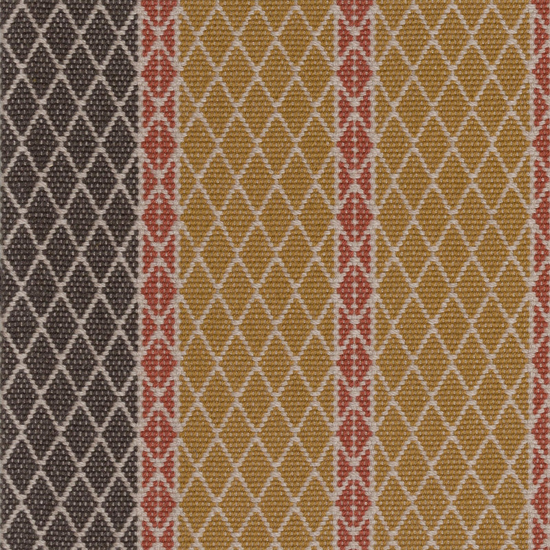 Diamond flatweave runner design in tan and red