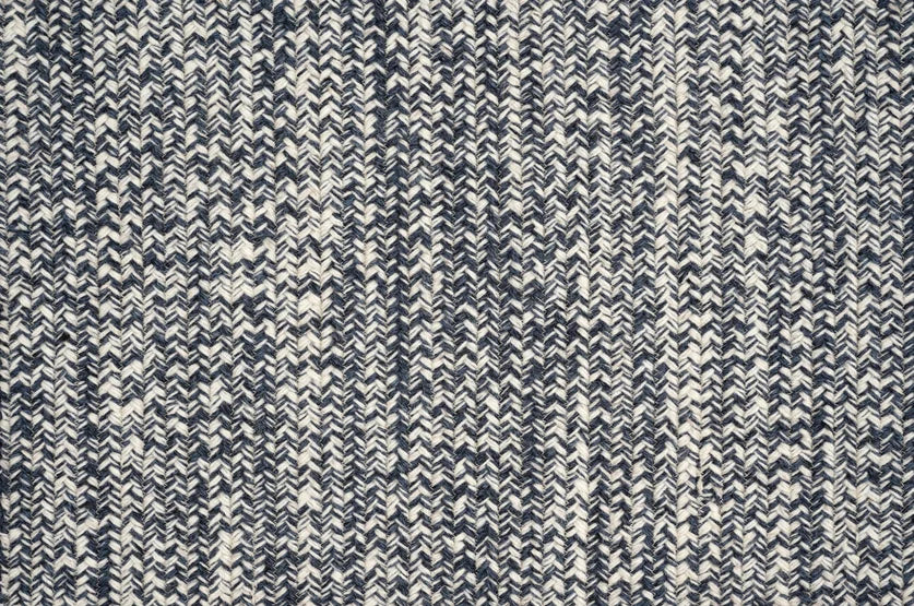 Broadloom carpet swatch in a textured pattern in a blue white design