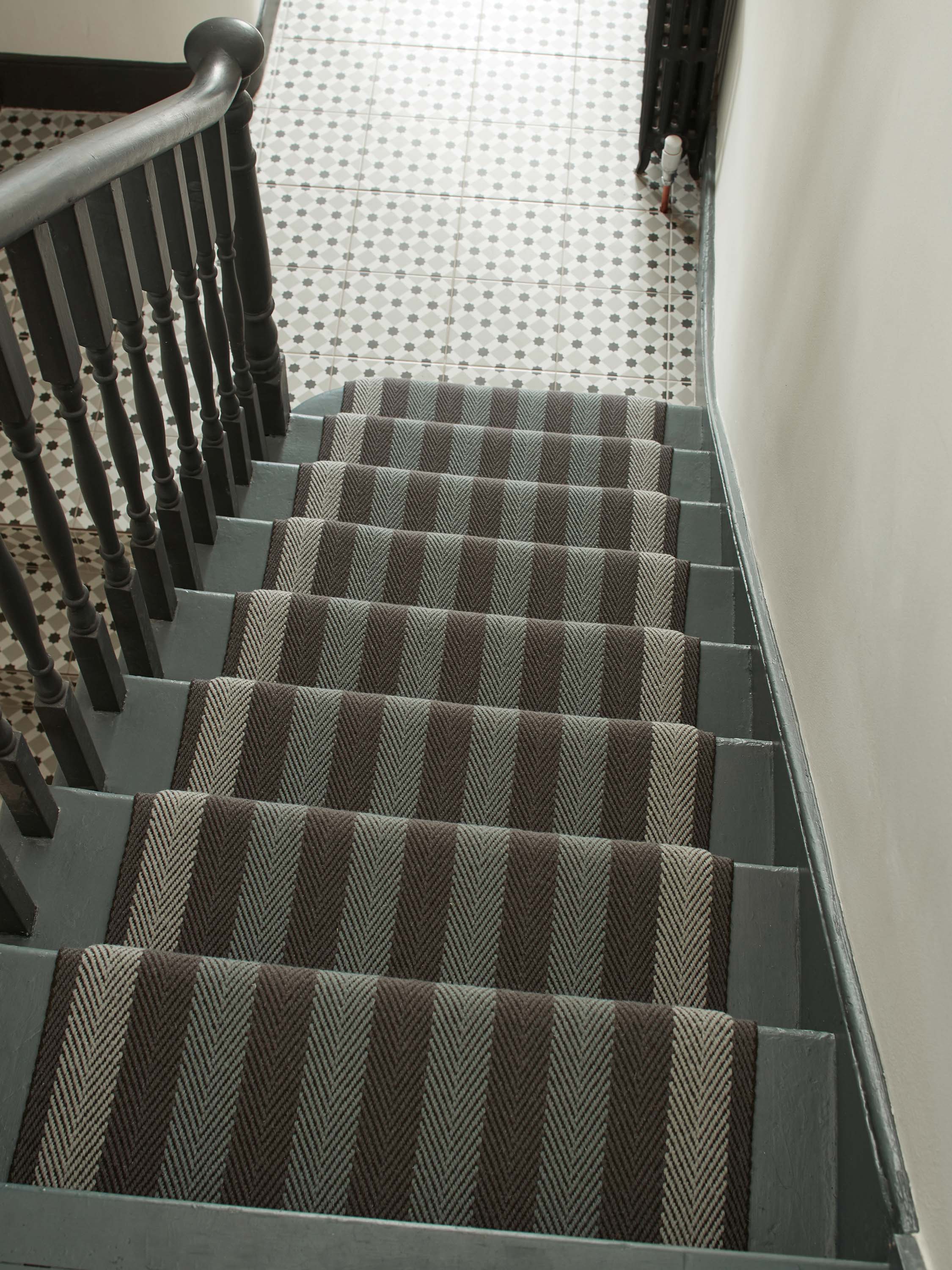 Striped flatweave runner in grey blue and black 