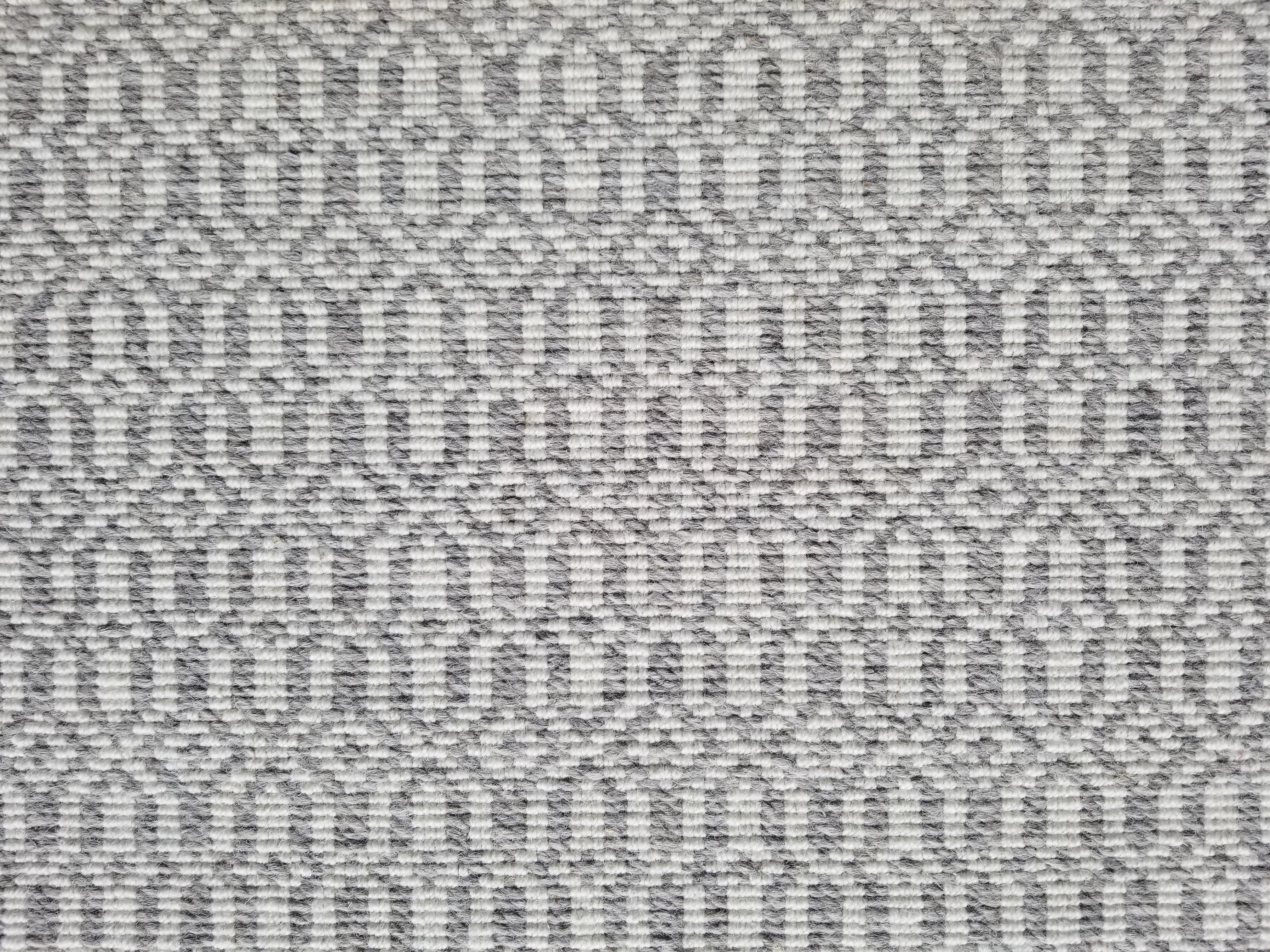 Berlin rug in geometric design in dark grey