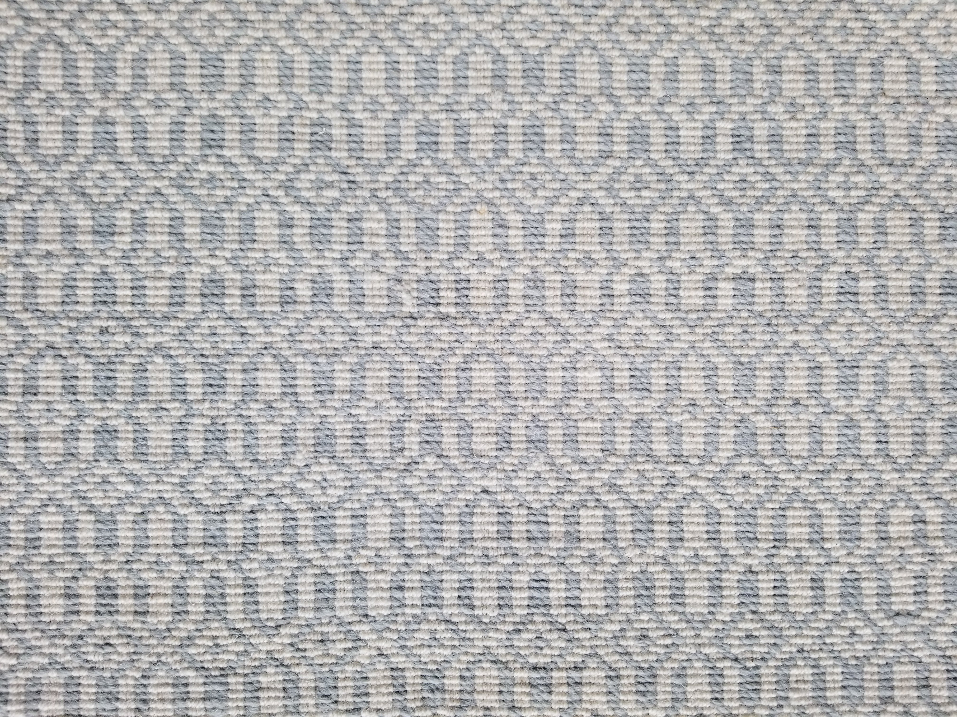 Berlin rug in geometric design in blue