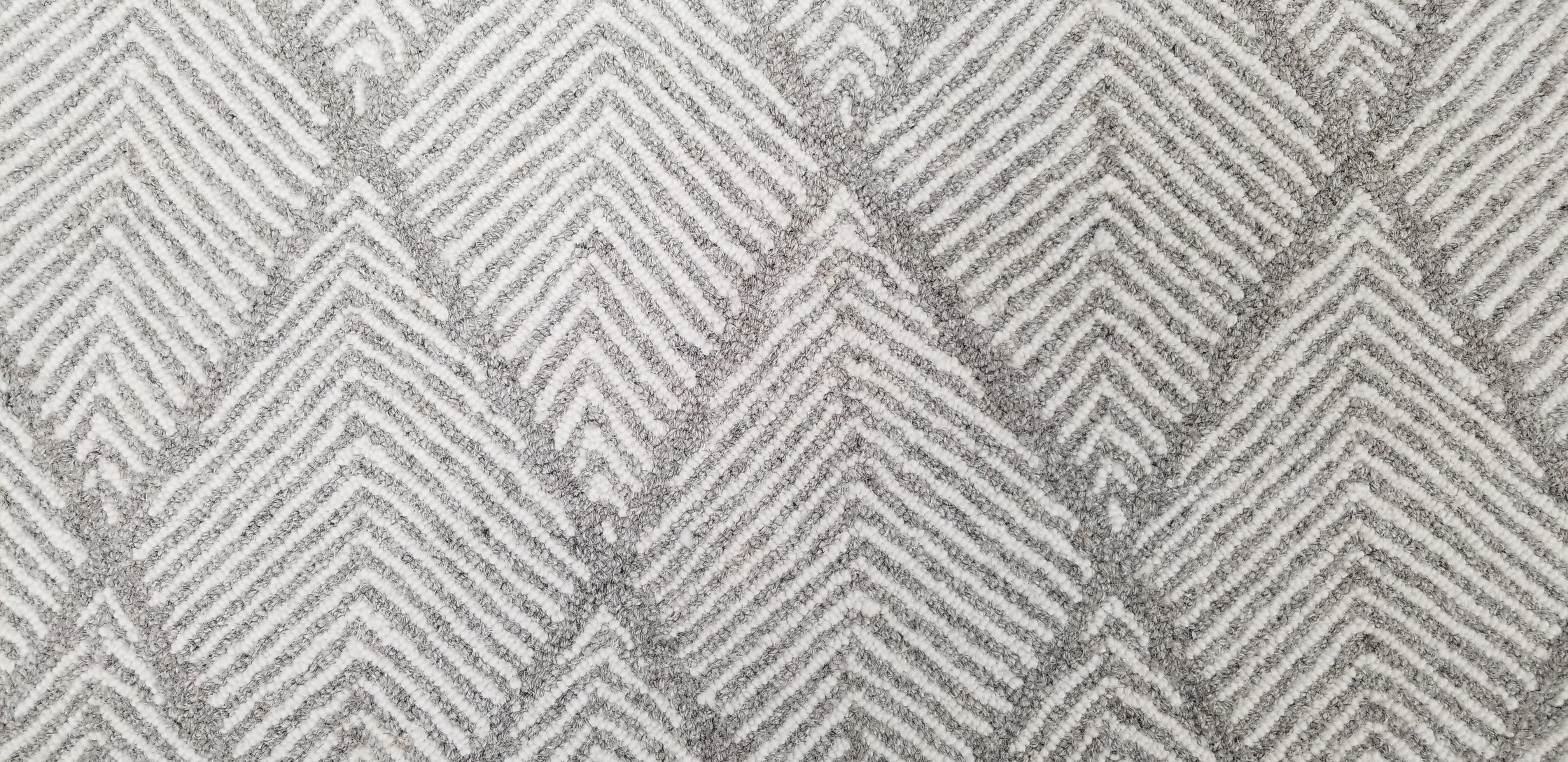 Berlin rug in diamond design in dark grey