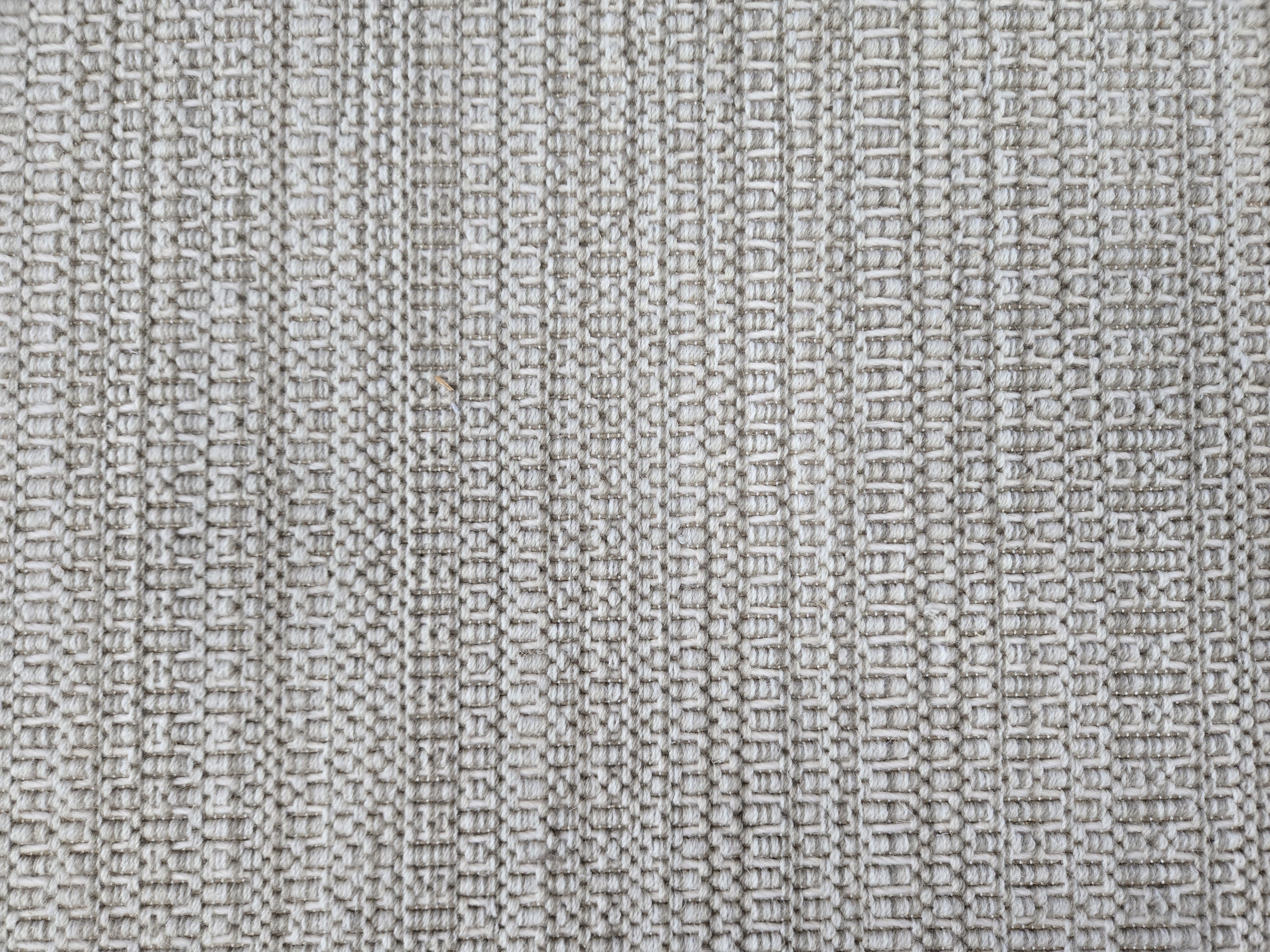 Berlin textural rug design in light grey