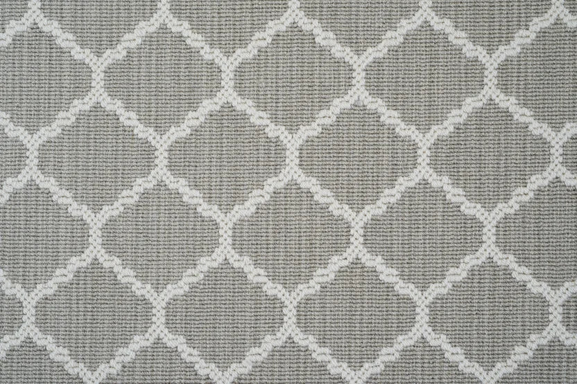 Broadloom carpet swatch in geometric pattern medium grey color