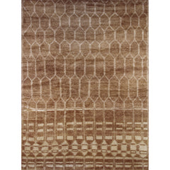 Large rectangular rug in an elongated linear honeycomb print in tan on a cream field.